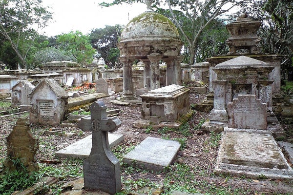 海外の墓地